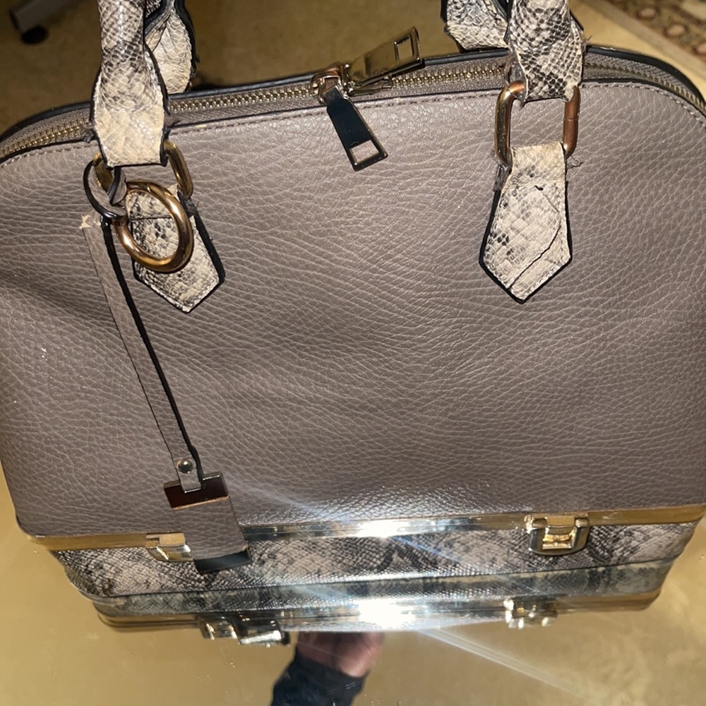 Bottom Compartment Bag - Picture 3 of 5